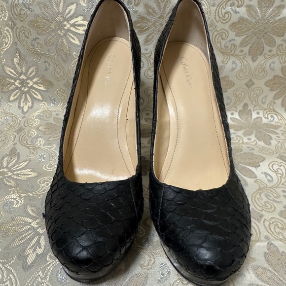 Calvin Klein heels - Picture 1 of 5
